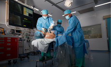 Đội cấp cứu tim mạch Giờ Vàng FV cứu cụ ông 80 tuổi thoát đột quỵ và nhồi máu cơ tim cấp