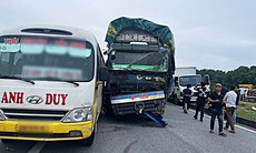 Va chạm liên hoàn 6 xe trên cao tốc, tài xế gây tai nạn rời khỏi hiện trường