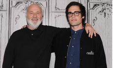 Vợ chồng đạo diễn huyền thoại Hollywood bị sát hại, con trai bị bắt giữ