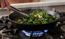 Cách chế biến cải bó xôi thành món ngon, tốt cho sức khỏe