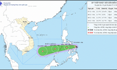 Áp thấp nhiệt đới tiến gần Biển Đông, gió mạnh và sóng lớn trên biển