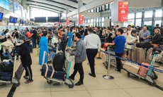 Sân bay Nội Bài và Tân Sơn Nhất đón lượng khách đạt đỉnh vào ngày cuối nghỉ Tết