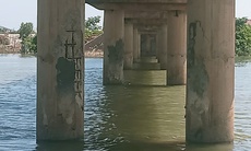 Xây cầu 40 tỷ đồng thay cầu sông Thai 30 năm tuổi có nguy cơ đổ sập