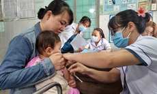 Bộ Y tế nhắc các tỉnh, thành phân bổ đủ kinh phí triển khai tiêm vaccine phòng sởi