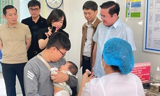 Bộ Y tế kiểm tra tiến độ chiến dịch tiêm vaccine phòng sởi tại Hà Nội