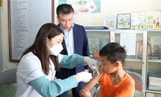 Nghệ An dồn lực đảm bảo tiêm vaccine sởi kịp thời và an toàn