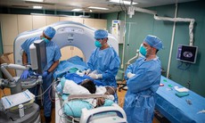 Mỹ đẩy mạnh tinh gọn bộ máy, cắt giảm 10.000 việc làm trong ngành y tế