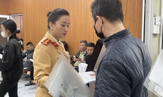 Có gì mới trong những ngày đầu CSGT Hà Nội cấp đổi giấy phép lái xe?