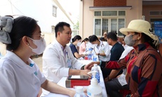 Bệnh viện Đại học Y Dược Buôn Ma Thuột tổ chức chương trình khám chữa bệnh và cấp phát thuốc miễn phí tại xã Ea Trul, huyện Krông Bông