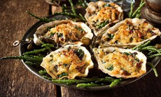 Dễ ngộ độc nếu ăn hàu không đúng cách 