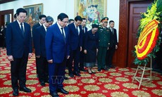 Thủ tướng Phạm Minh Chính viếng đồng chí Khamtay Siphandone