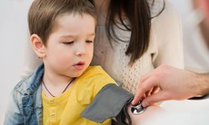 Trẻ có nguy cơ tăng huyết áp nếu mẹ bị béo phì, đái tháo đường và tăng huyết áp khi mang thai