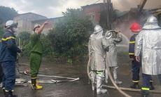 Vụ cháy nhà xưởng tại quận Nam Từ Liêm, Hà Nội: Phó Trưởng phòng PCCC bị thương khi tham gia cứu nạn