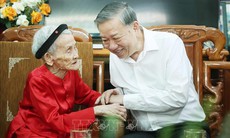 Tổng Bí thư Tô Lâm thăm Mẹ Việt Nam Anh hùng ở Nghệ An