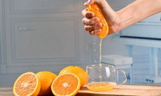 Uống nước cam hay ăn cam cả quả tốt hơn?