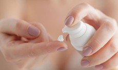 Bộ Y tế thu hồi toàn quốc lô kem chống nắng ghi nhãn SPF 50 nhưng kết quả kiểm nghiệm khác hoàn toàn