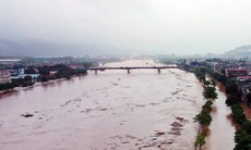Cảnh báo lũ lên nhanh ở nhiều sông miền Bắc gây ngập lụt