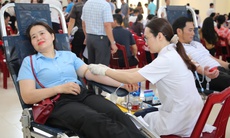 Đông đảo tình nguyện viên tham gia chương trình hiến máu nhân đạo ở Quảng Bình