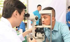 Hơn 1.000 thanh niên công nhân Nghệ An được khám bệnh, phát thuốc miễn phí
