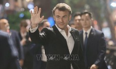 Tổng thống Pháp Emmanuel Macron và Phu nhân dạo phố cổ Hà Nội