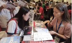 Mỹ dừng phỏng vấn thị thực du học: Học sinh "sốc" vì đối mặt với nguy cơ trượt đại học