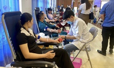 Hàng trăm người ở huyện miền núi đi 'cho máu' cứu người