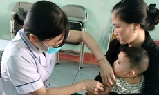 Gần 10.000 trẻ em Hà Tĩnh được tiêm vaccine phòng sởi