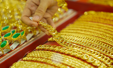 Giá vàng hôm nay ngày 6/5 đồng loạt tăng dữ dội