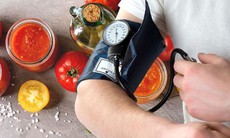 Người bị tăng huyết áp nên uống gì?