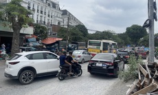 Nhiều bất cập trên đường thi công gần 10 năm chưa xong ở Hà Nội
