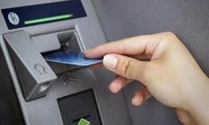 Thẻ ATM từ chính thức bị 'khóa cửa' từ 1/7/2025
