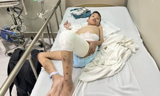 Con lớn bị tâm thần, người cha nghèo cầu cứu cộng đồng để điều trị cho con trai út mắc bệnh hiếm gặp