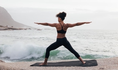 Chuỗi động tác yoga 15 phút giúp phục hồi năng lượng, thay thế cà phê