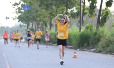 Hơn 6.000 người tham gia Giải đi bộ - chạy bộ 'Tự hào Thành phố tôi yêu' kỷ niệm 100 năm báo chí
