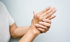 Run tay là biểu hiện của bệnh gì?