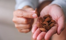 Thực phẩm giúp tóc khỏe và dày hơn từ bên trong