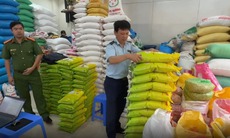 Hà Nội phát hiện nhiều cửa hàng bán gạo giả nhãn hiệu ST25