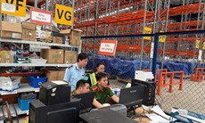 Kiểm tra Công ty Á Châu, thu giữ hàng trăm nghìn sản phẩm không rõ nguồn gốc