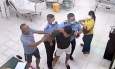 Nam thanh niên bất ngờ đấm vào mặt điều dưỡng cấp cứu ở Khánh Hòa