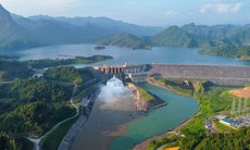 Chủ động ứng phó với mưa lớn, thủy điện Tuyên Quang mở cửa xả lũ