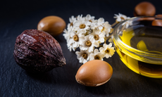 Cách sử dụng dầu argan dưỡng tóc