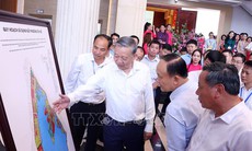 Tổng Bí thư kiểm tra hoạt động của chính quyền địa phương hai cấp tại phường Tây Hồ