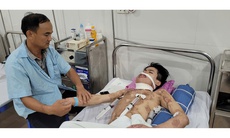Mong một phép màu cho nam sinh bị bỏng điện cao thế 55% cơ thể