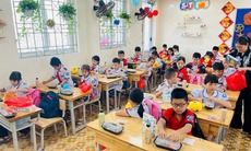 Phụ huynh nói gì về chính sách hỗ trợ bữa ăn bán trú cho học sinh tiểu học của Hà Nội
