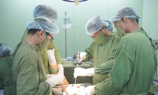 Thay khớp gối toàn phần tại Bệnh viện Đa khoa TP Vinh – Hy vọng cho đôi chân vững chắc