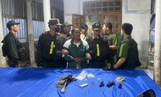 Trung tá công an bị bắn khi ngăn cản một vụ bạo lực gia đình