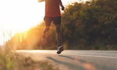 Người huyết áp cao có nên chạy bộ không?