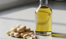 Dầu lạc có lợi ích nổi bật và hạn chế gì?