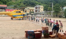 Quân đội sẽ tổ chức thêm 4 chuyến bay chuyển hàng cứu trợ đến vùng lũ Nghệ An