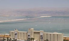 Biển Chết nóng 45,1 độ C, Israel lập đỉnh nhiệt mới giữa mùa Hè khốc liệt